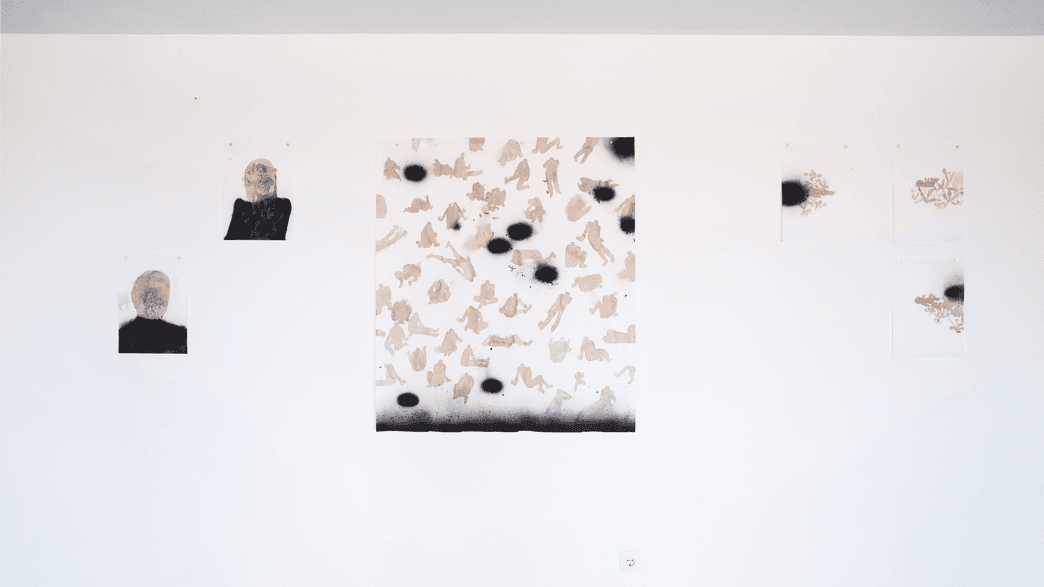 fossil creature — exposition